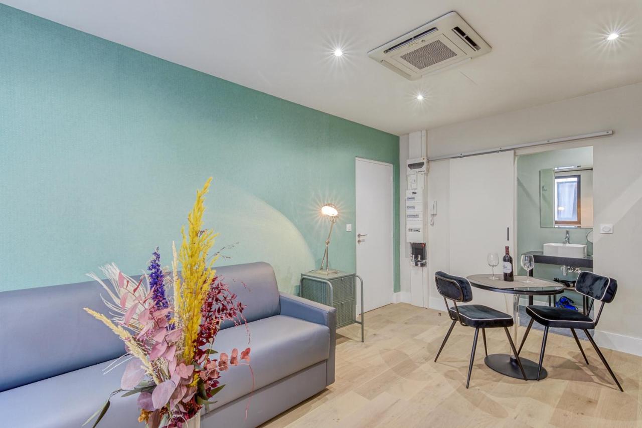Appartements Emile Fourcand -Your Bordeaux Home Exterior photo